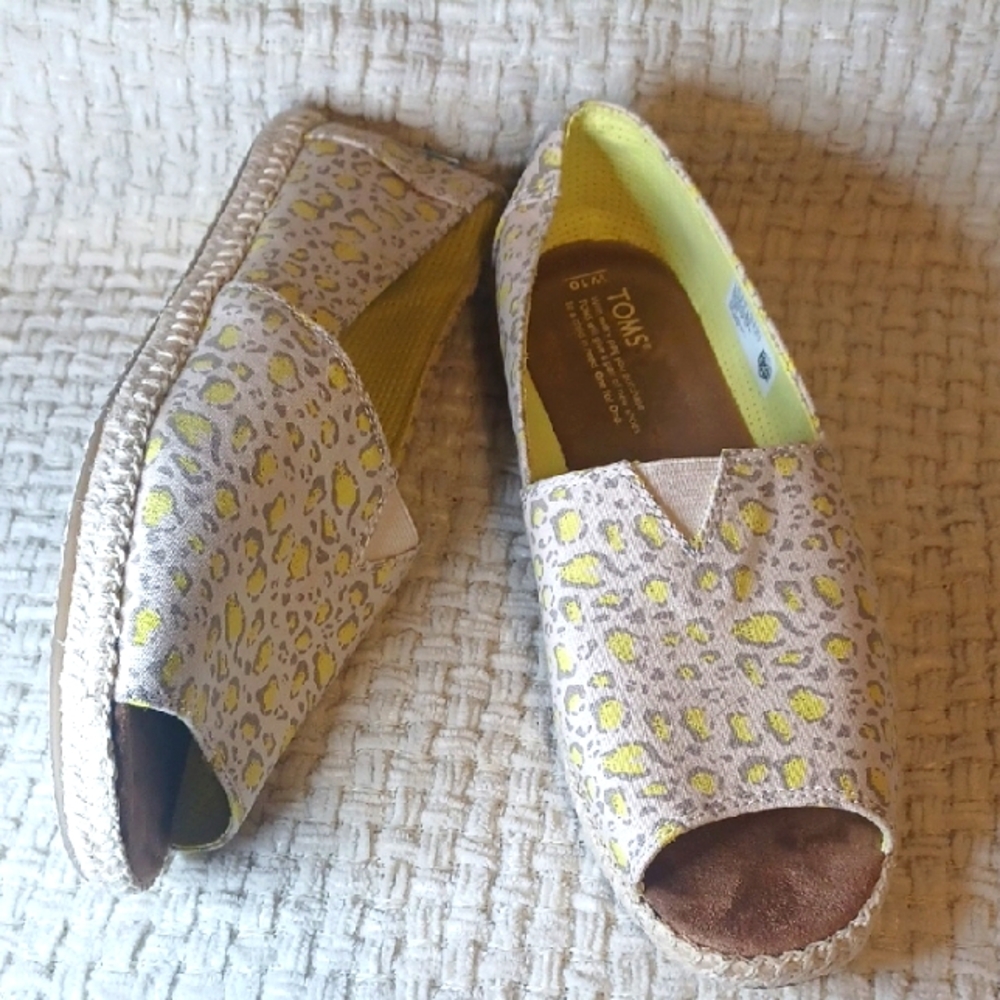 TOMS Women's Alpargata Animal Print Espadrilles